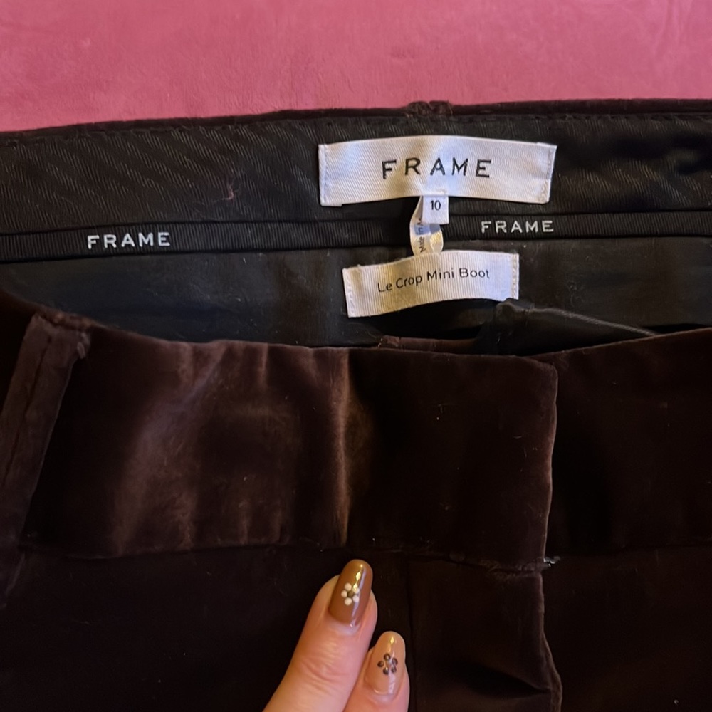 Brown Le Crop Velvet FRAME pants. Size 10 - Picture 4 of 7
